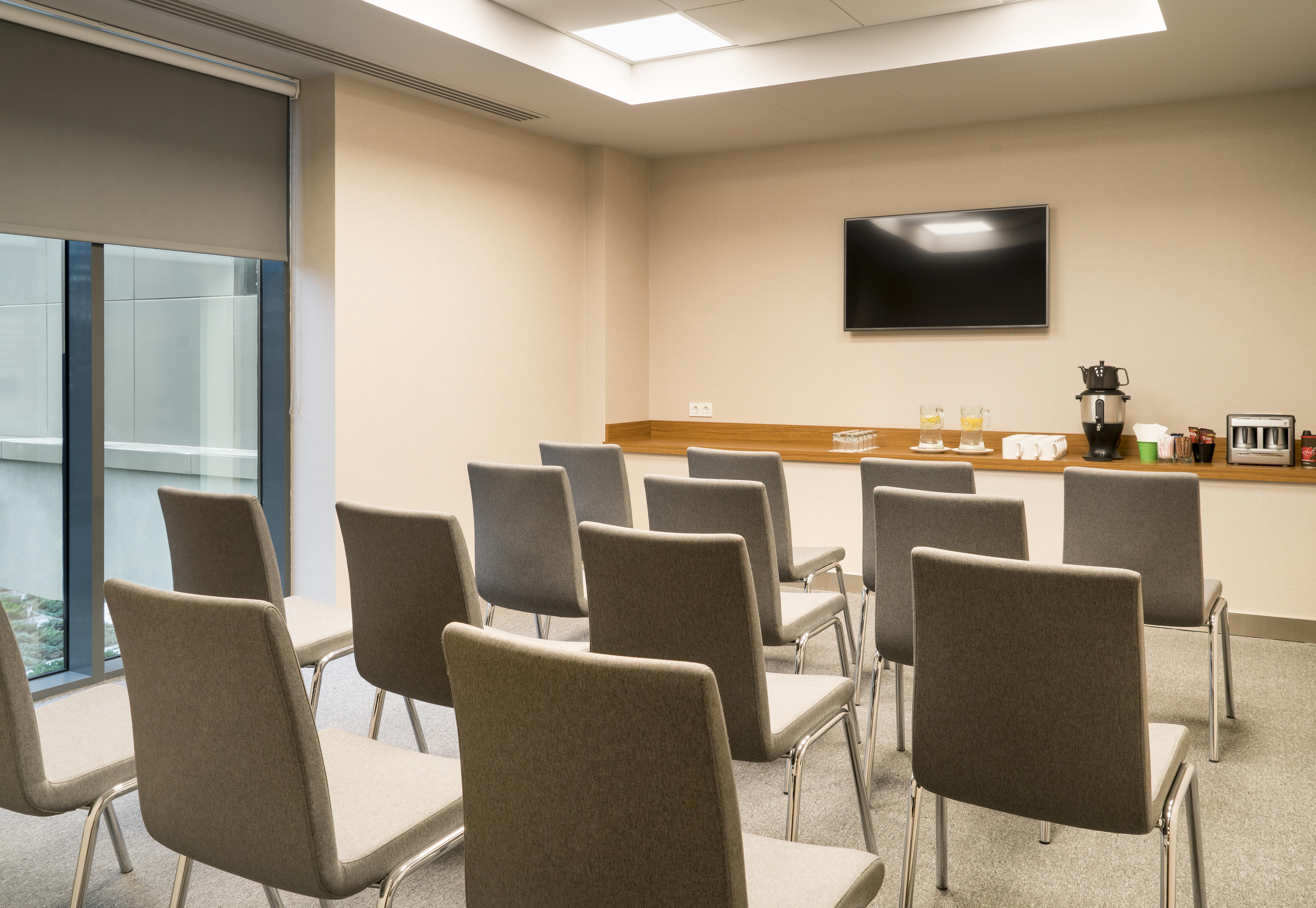 מלון Park By Radisson Atasehir 4*