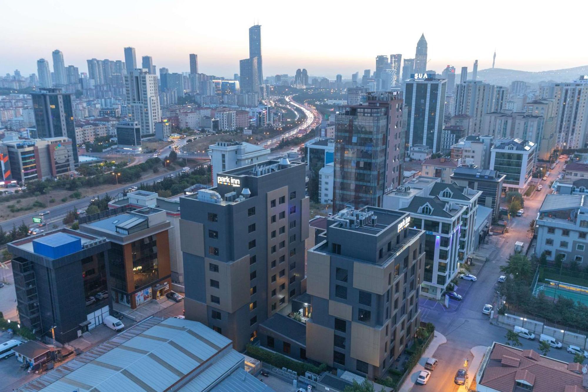 Park By Radisson Atasehir מלון 4*